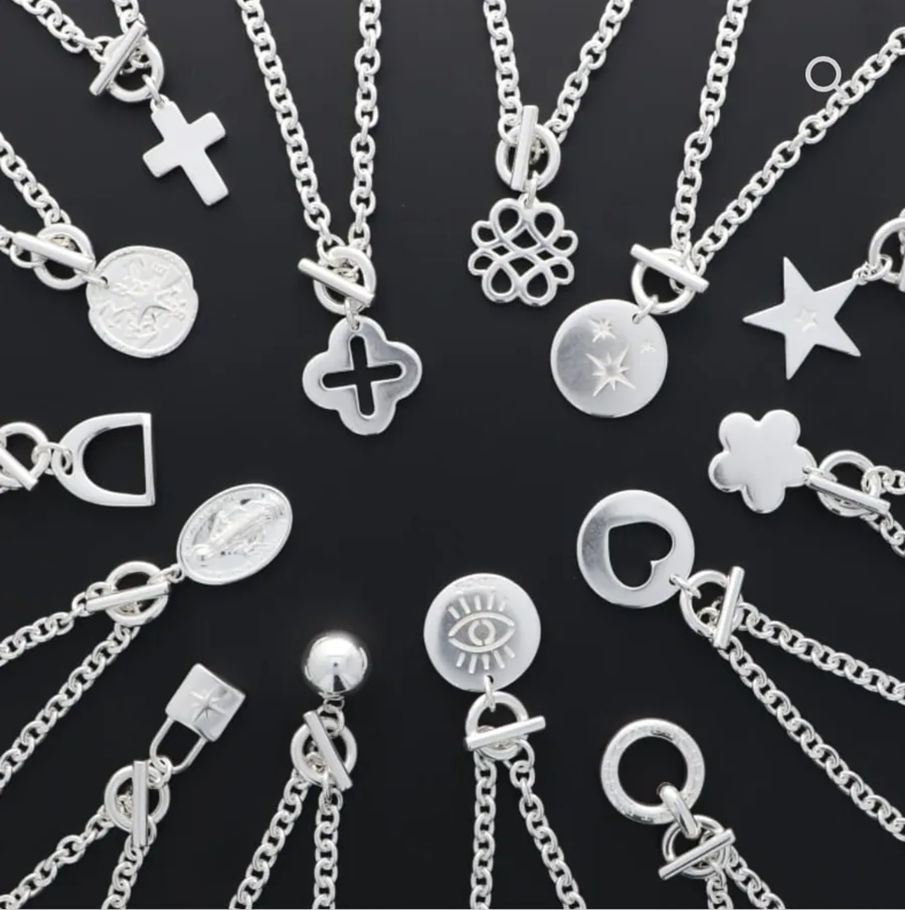 Colliers argentés à pendentifs fantaisie