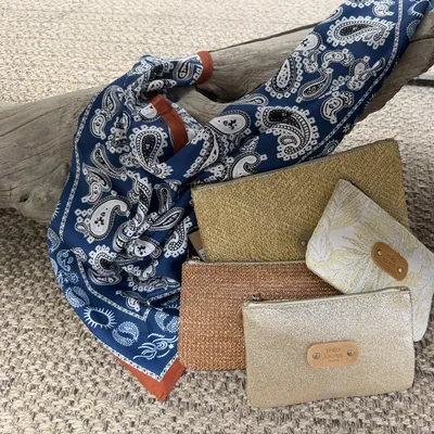 Foulards et pochettes